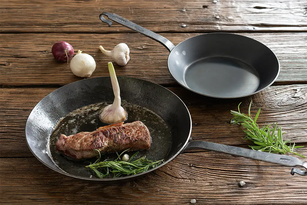 Kochgeschirr - Eisenpfanne Lyonnaise